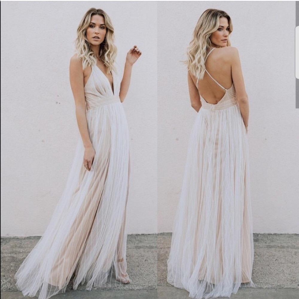 NWT White Vici Maxi Dress